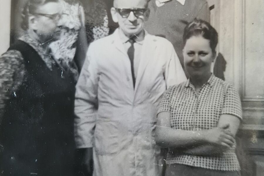 Herr Bonniger mit Mitarbeitern (Klaus Fischer hinten rechts) Obere Str. 28, SLF - ca. 1960